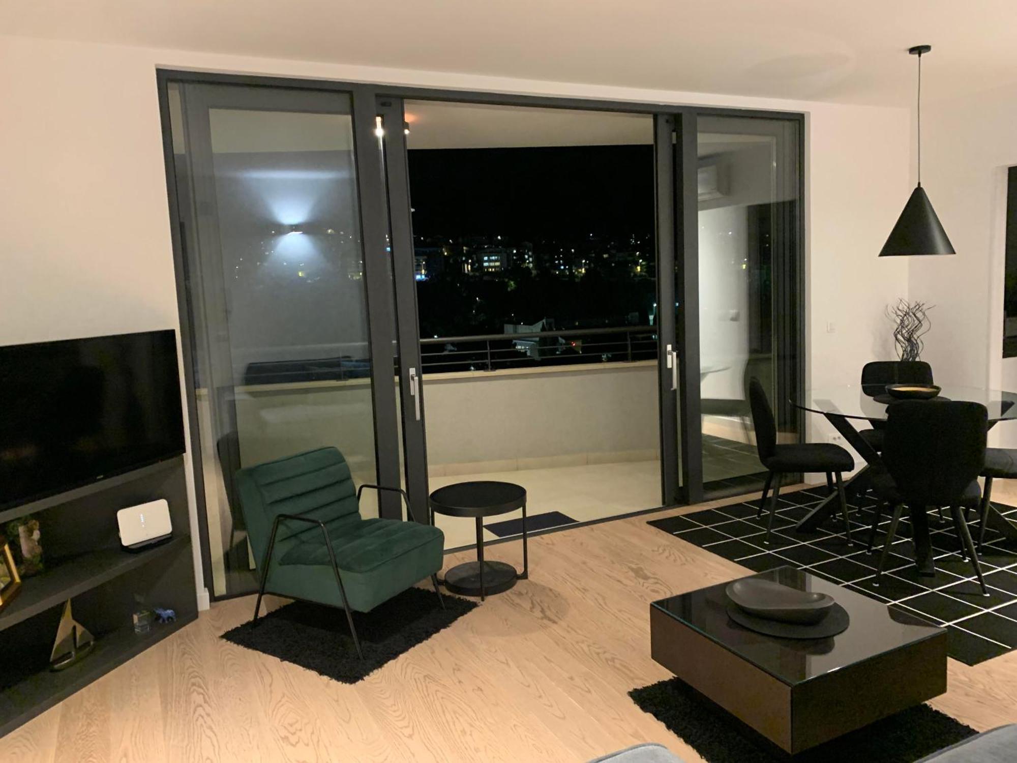 Luni Apartment